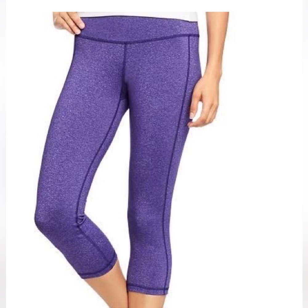 Old Navy Active Capris Size S